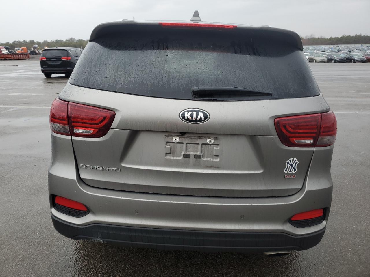 2019 KIA Sorento VIN 5XYPGDA34KG508964 Copart auction photo, front end / side damage thumbnail 6