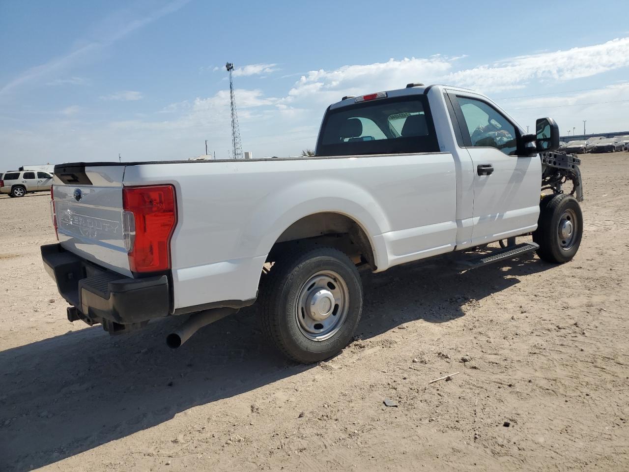 2022 Ford F250 VIN 1FTBF2A62NEF57914 Copart auction photo, front end / minor dent/scratches damage thumbnail 3