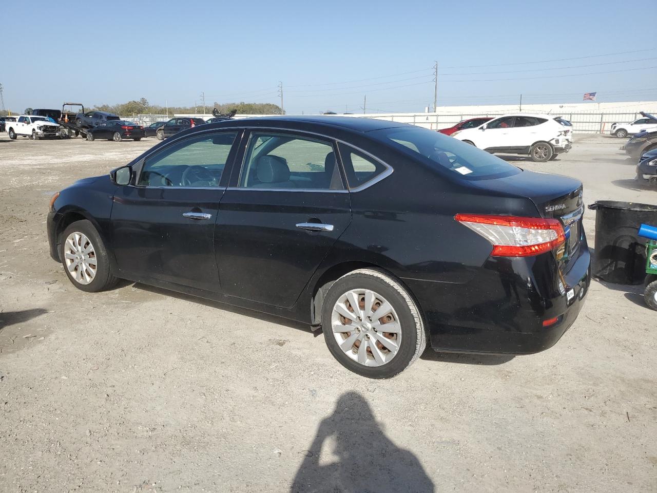 2014 Nissan Sentra VIN 3N1AB7AP1EL667451 Copart auction photo, minor dent/scratches damage thumbnail 2