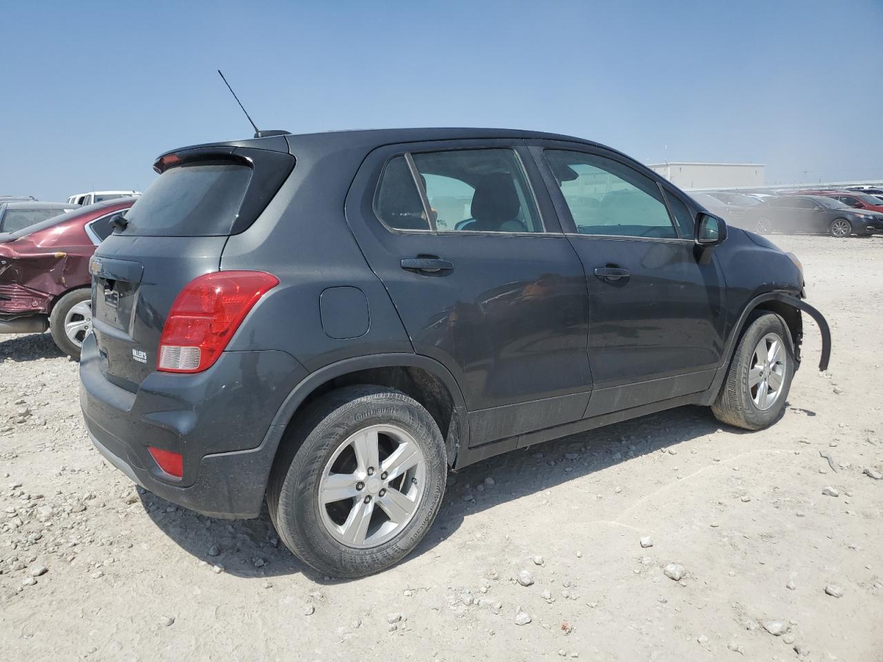 2020 Chevrolet Trax VIN 3GNCJKSB5LL247582 Copart auction photo, front end / hail damage thumbnail 3
