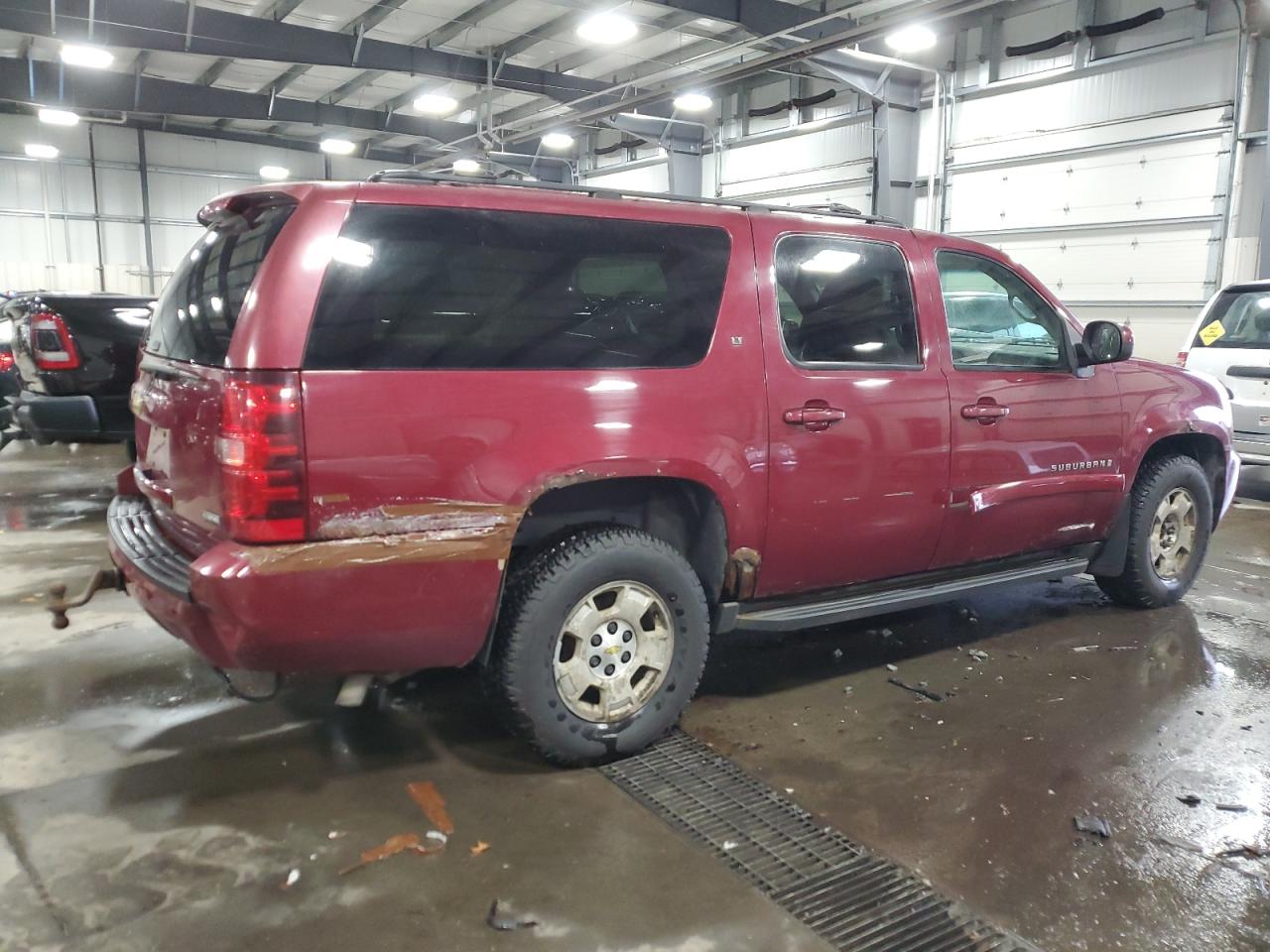 2007 Chevrolet Suburban VIN 1GNFK16327J228878 Copart auction photo, vandalism damage thumbnail 3