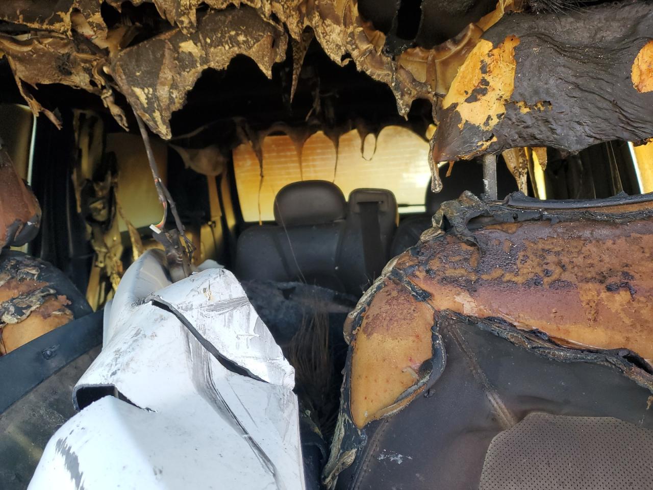 2004 Ford Explorer VIN 1FMZU74K34ZA53031 Copart auction photo, burn damage thumbnail 10