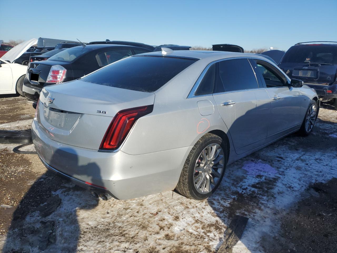 2018 Cadillac CT6 VIN 1G6KD5RS9JU102294 Copart auction photo, front end / minor dent/scratches damage thumbnail 3