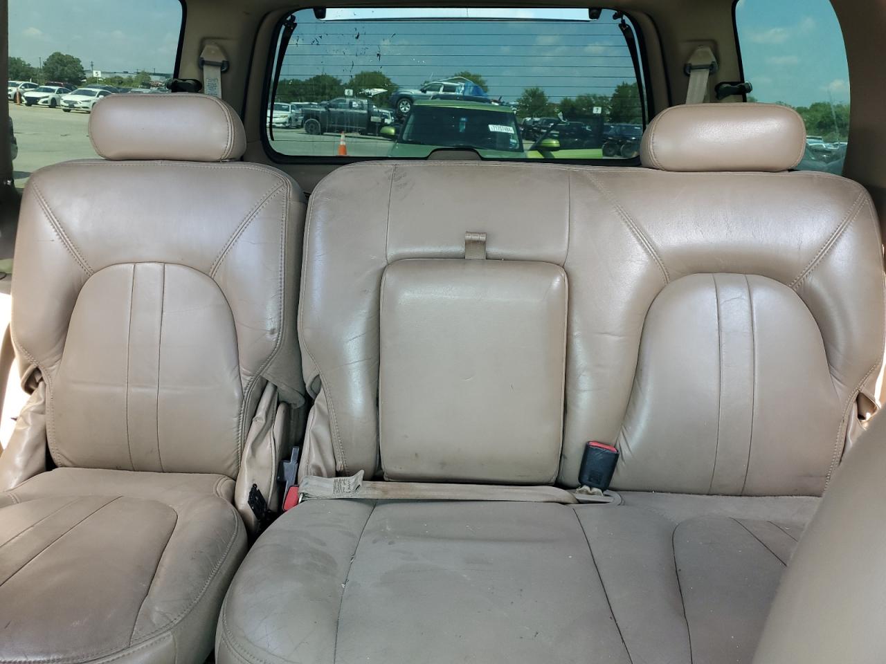 1998 Ford Expedition VIN 1FMRU17L2WLB50938 Copart auction photo, front end damage thumbnail 10