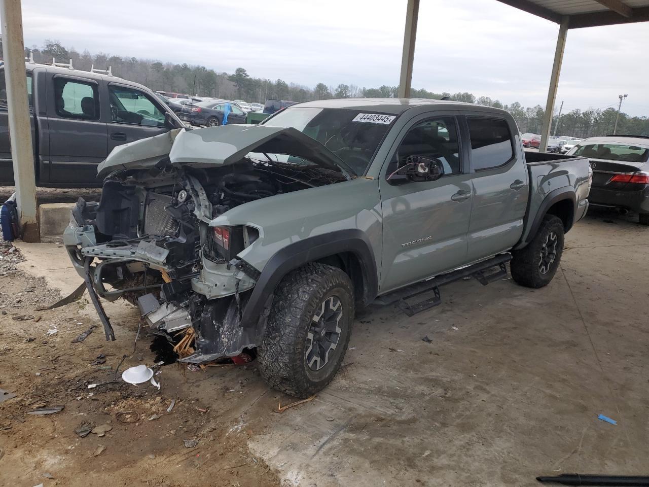 2022 Toyota Tacoma VIN 3TMCZ5AN8NM517335