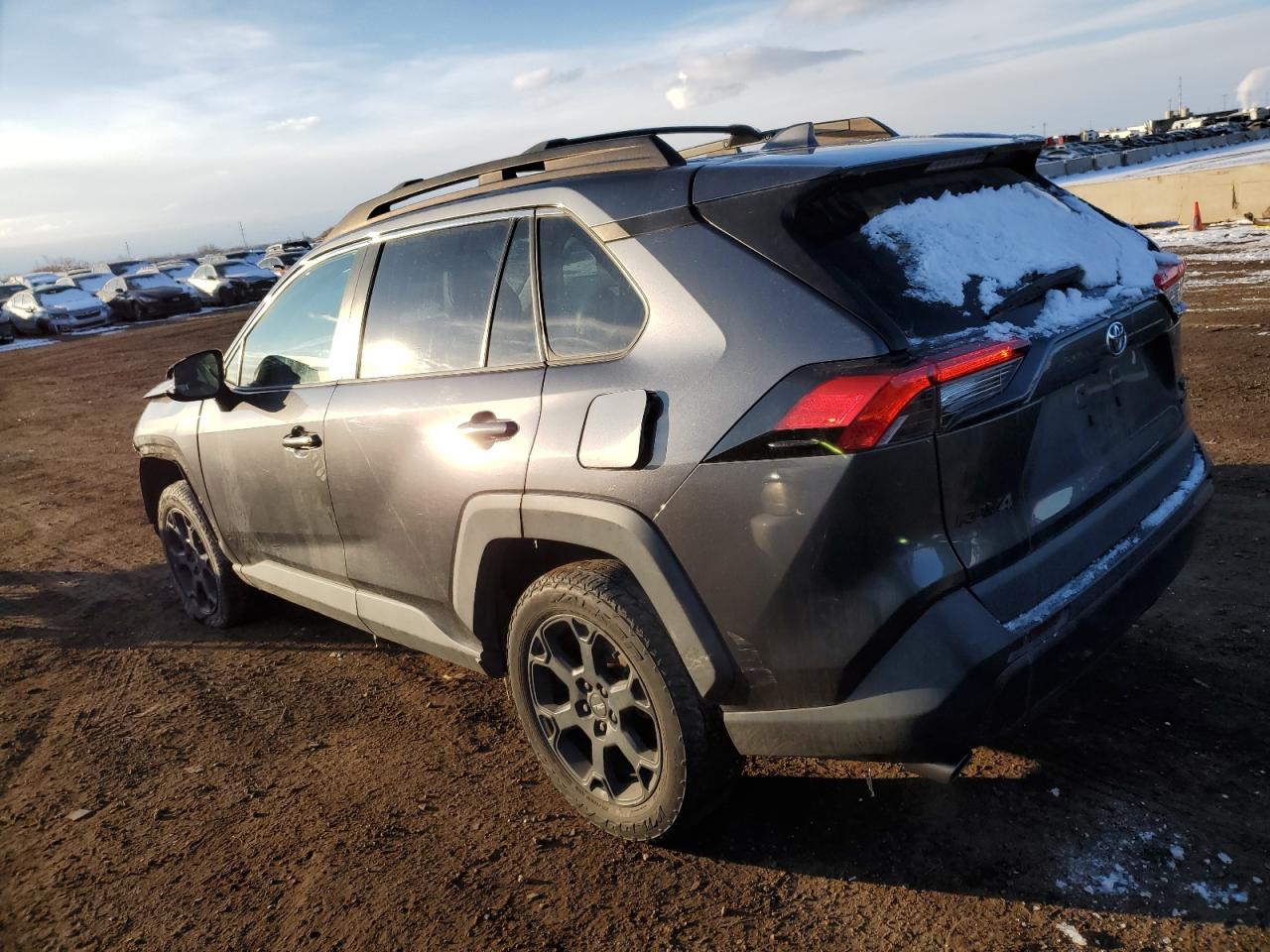 2020 Toyota RAV 4 VIN 2T3J1RFV5LC089851 Copart auction photo, front end / side damage thumbnail 2