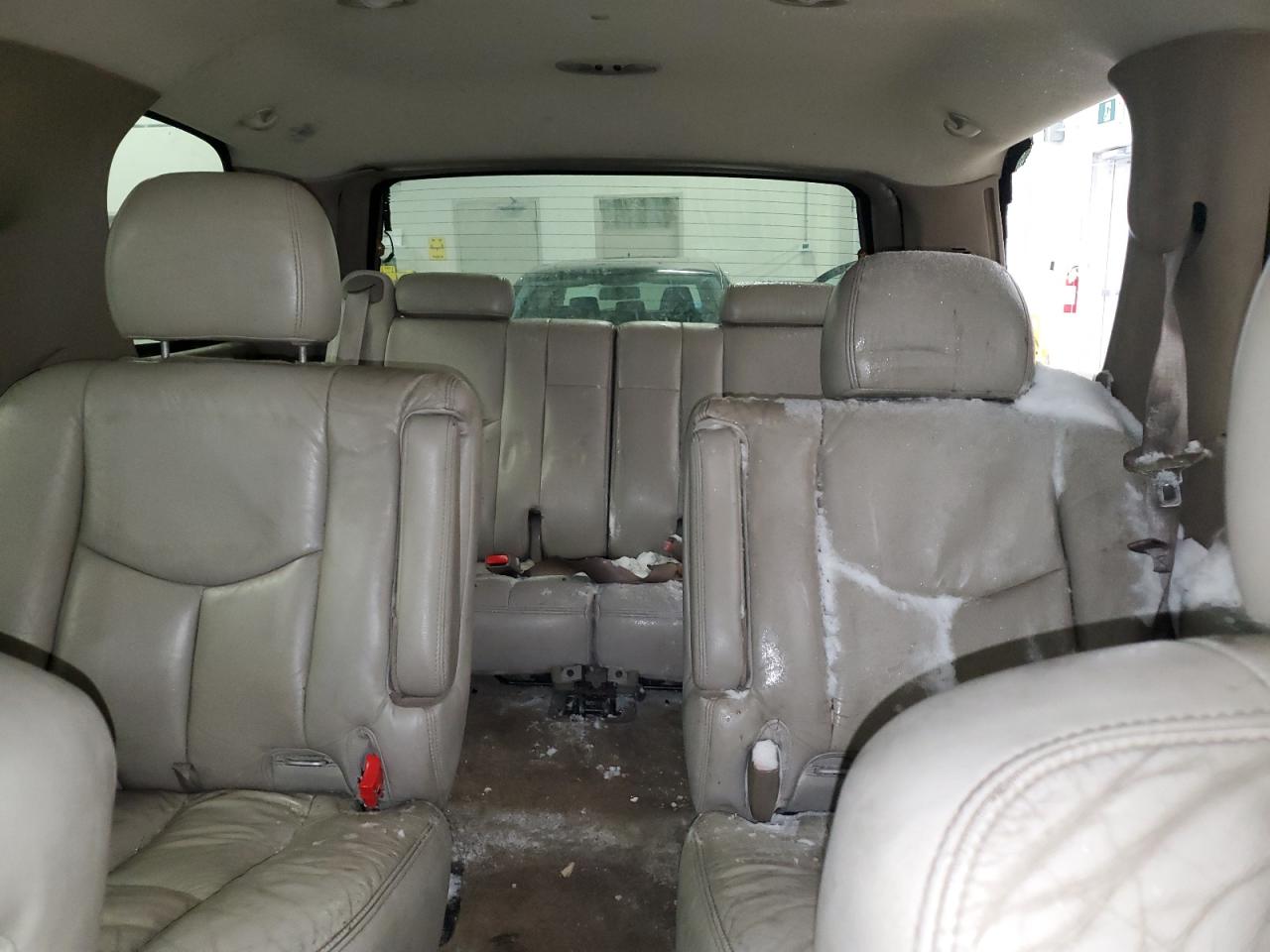 2003 Chevrolet Tahoe VIN 1GNEK13Z53R229944 Copart auction photo, vandalism / all over damage thumbnail 10