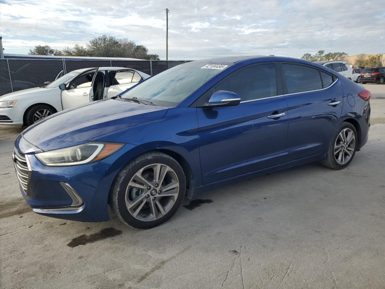 2017 Hyundai Elantra VIN 5NPD84LF3HH132282