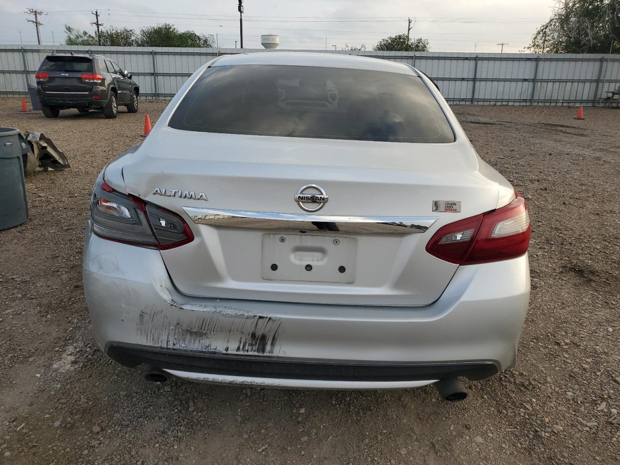 2018 Nissan Altima VIN 1N4AL3AP6JC266458 Copart auction photo, side / undercarriage damage thumbnail 6