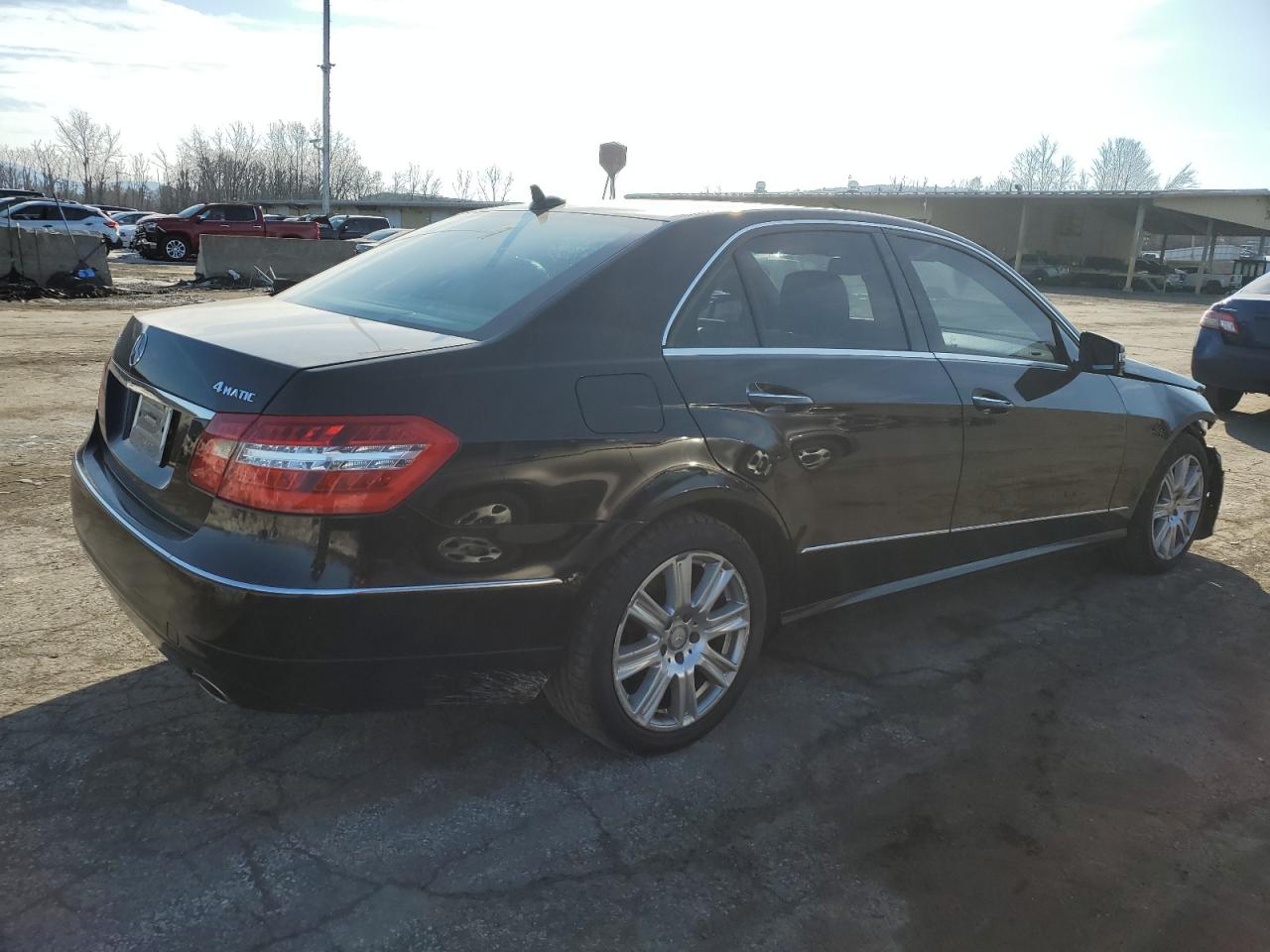2013 Mercedes-Benz E-klasse VIN WDDHF8JB1DA757740 Copart auction photo, front end / minor dent/scratches damage thumbnail 3