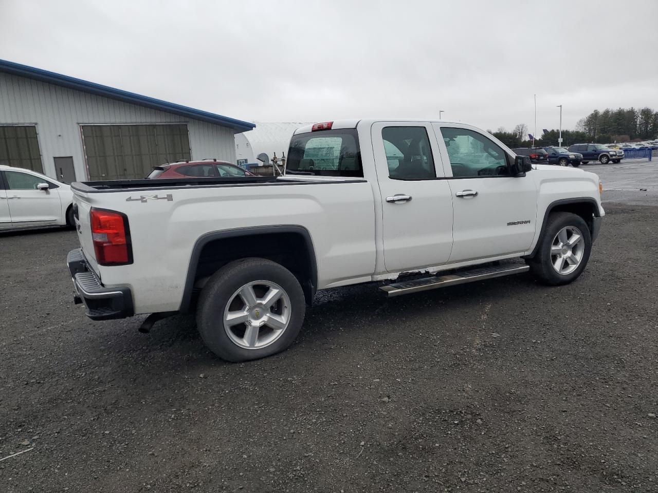 2015 GMC Sierra VIN 1GTV2TEC9FZ161889 Copart auction photo, front end / minor dent/scratches damage thumbnail 3