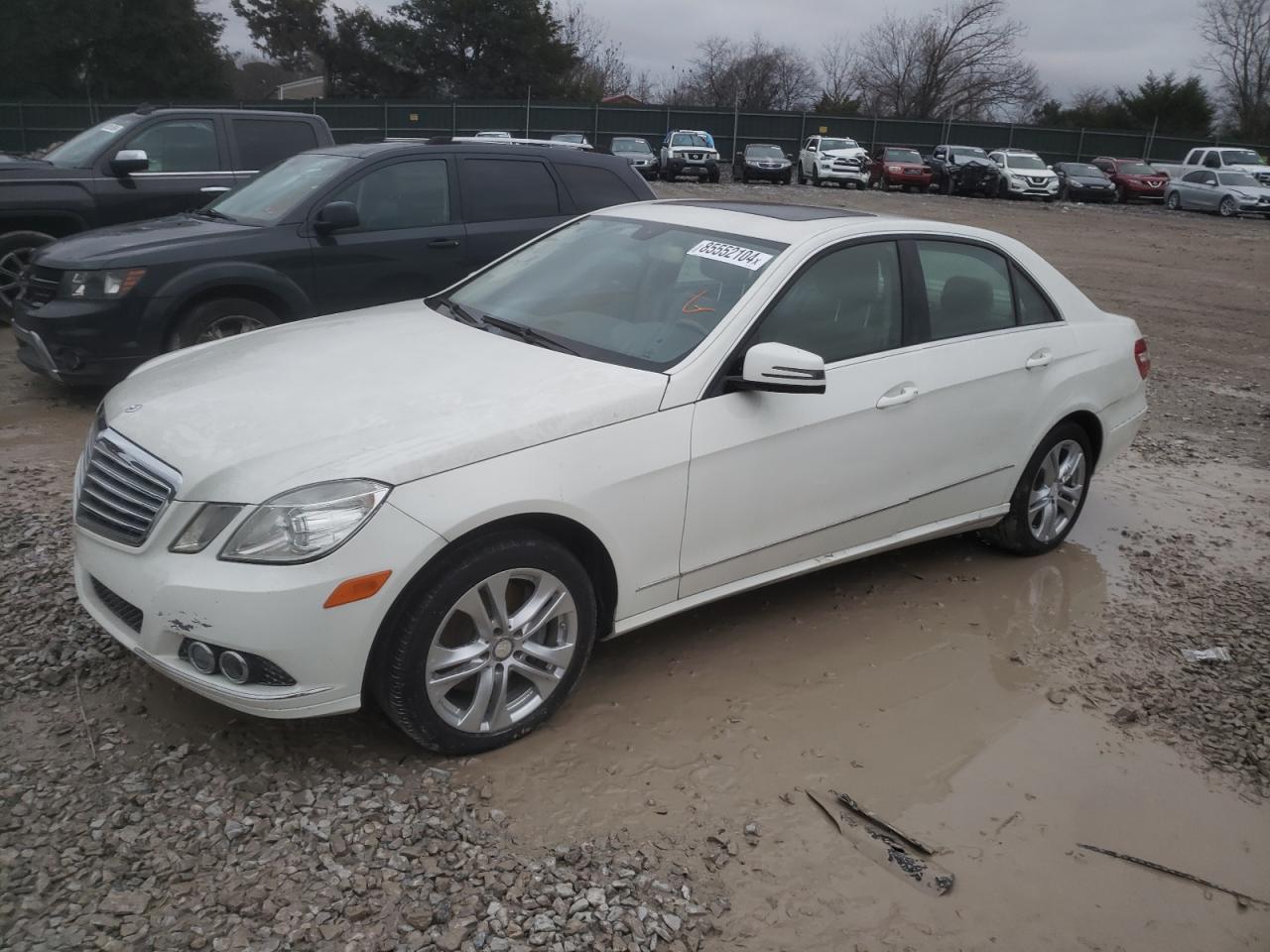 2011 Mercedes-Benz E-klasse VIN WDDHF5GB3BA508553