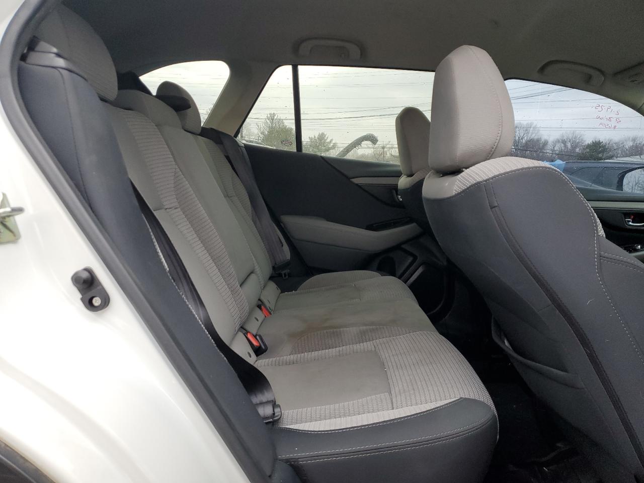 2020 Subaru Outback VIN 4S4BTACC3L3196509 Copart auction photo, vandalism / rear end damage thumbnail 11
