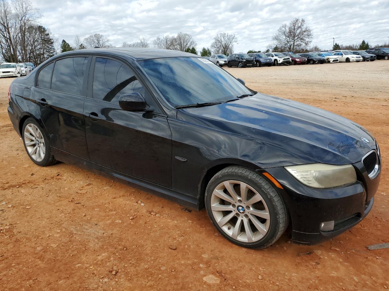 2011 BMW 3er VIN WBAPH7C50BE680959 Copart auction photo, rear end / water/flood damage thumbnail 4