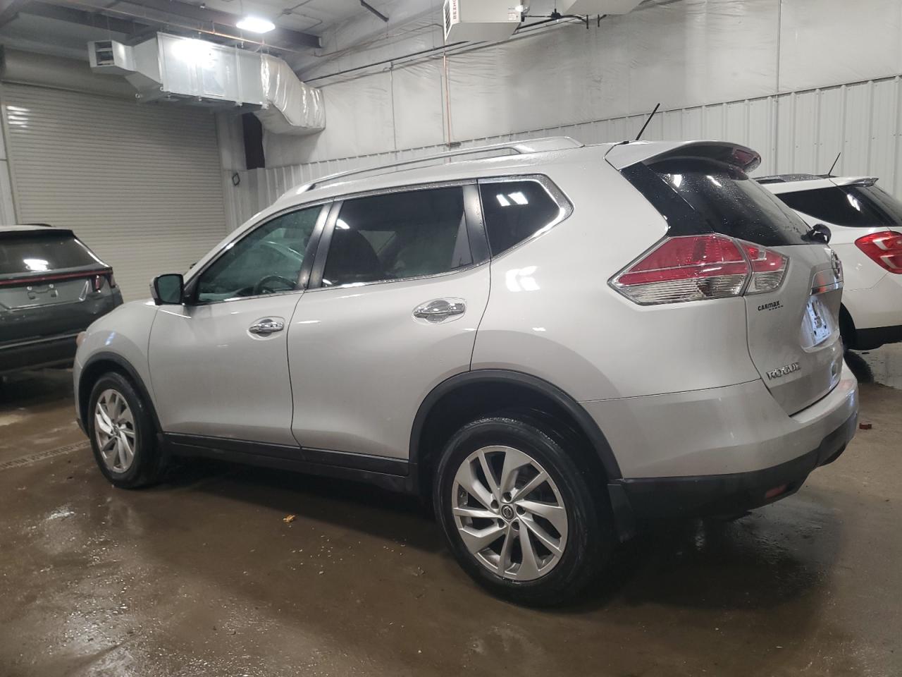 2016 Nissan Rogue VIN 5N1AT2MV1GC753943 Copart auction photo, side / front end damage thumbnail 2