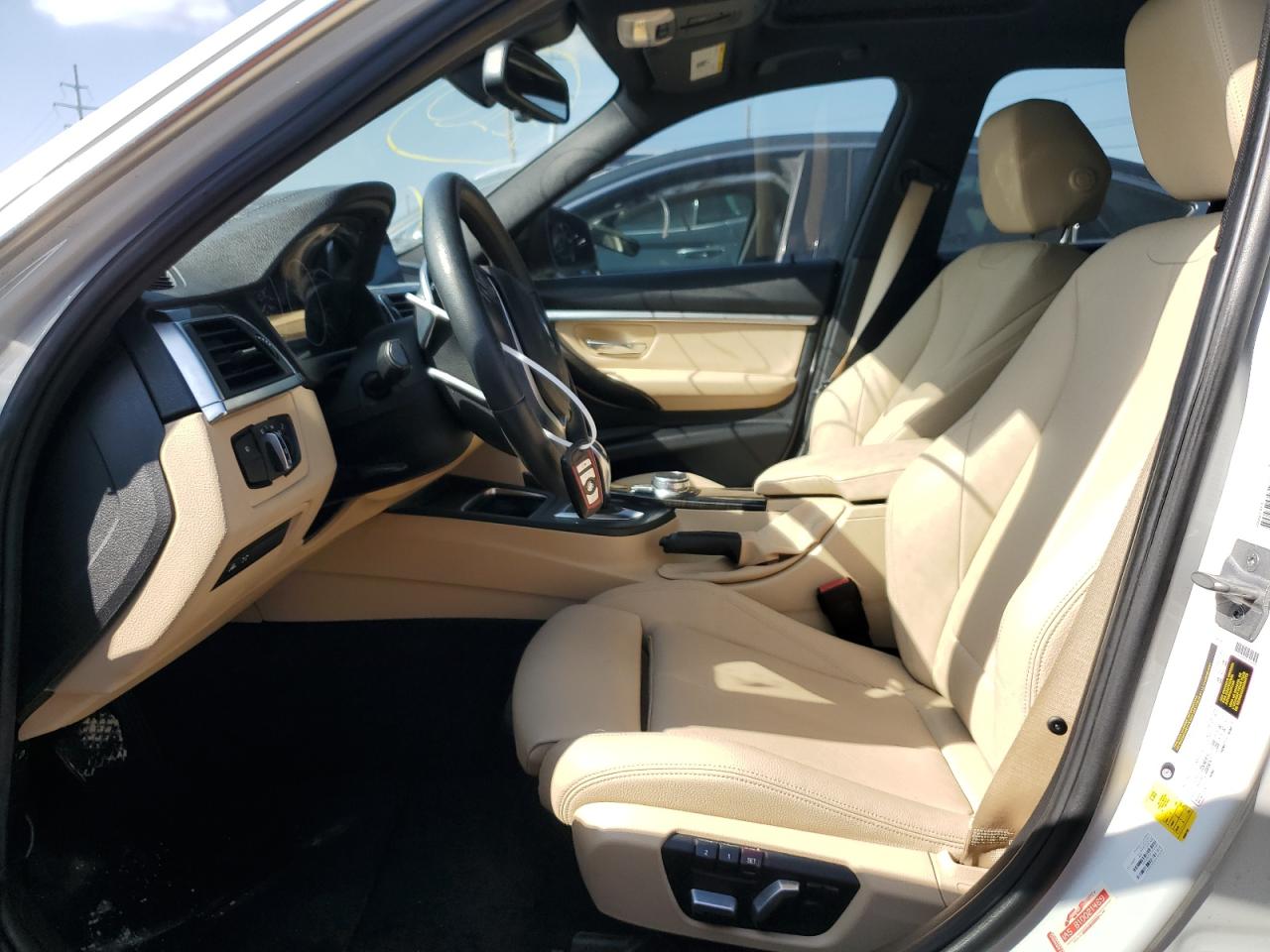2018 BMW 3er VIN WBA8B9G53JNU58328 Copart auction photo, burn - engine / minor dent/scratches damage thumbnail 7