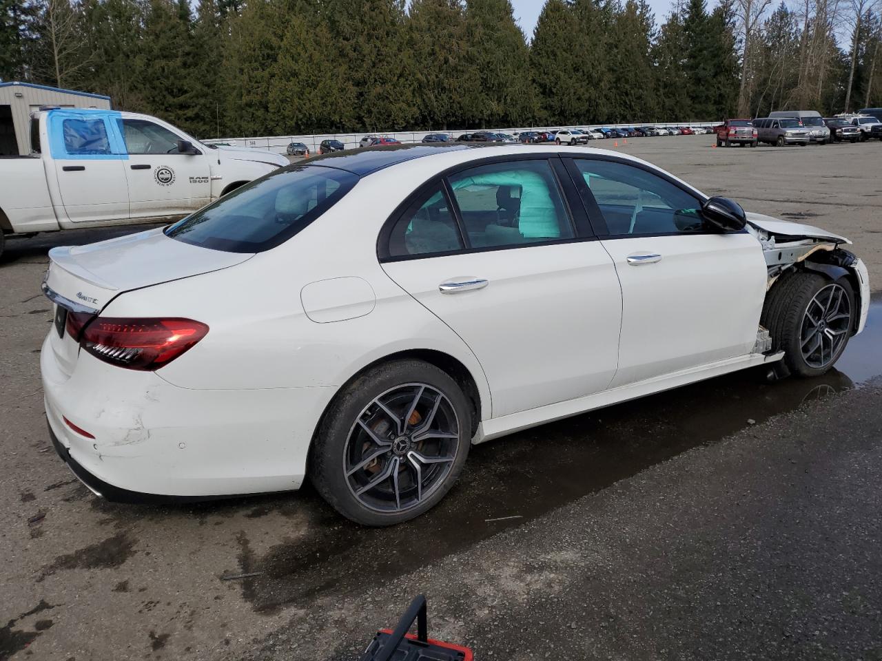 2023 Mercedes-Benz E-klasse VIN W1KZF8EB3PB150199 Copart auction photo, front end / rear end damage thumbnail 3