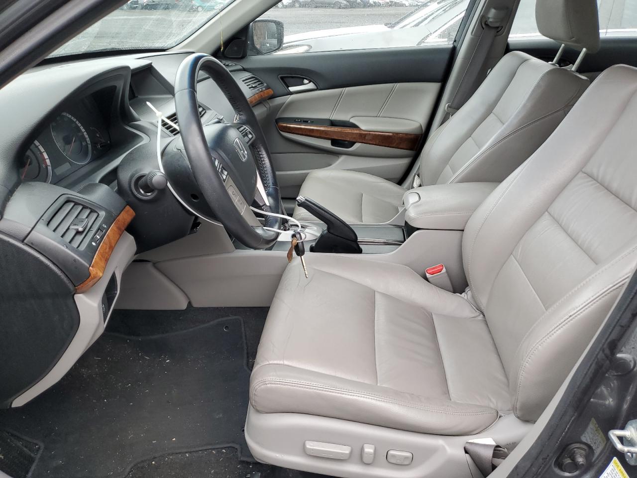 2011 Honda Accord VIN 1HGCP2F87BA157637 Copart auction photo, rear end / minor dent/scratches damage thumbnail 7