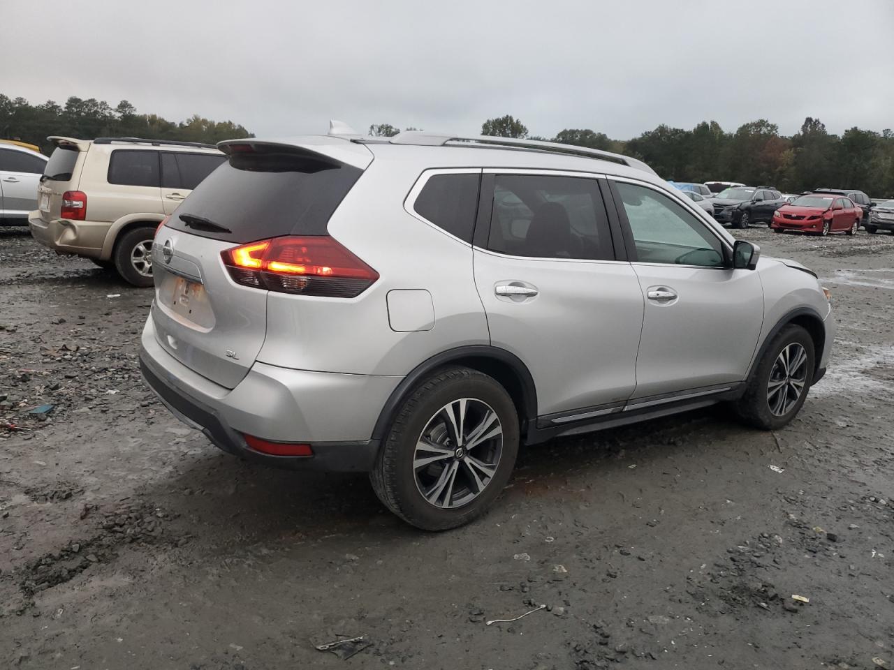 2018 Nissan Rogue VIN 5N1AT2MTXJC782024 Copart auction photo, front end damage thumbnail 3