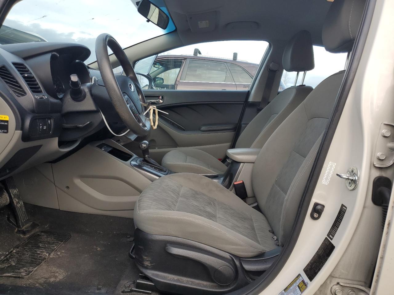 2015 KIA Forte VIN KNAFK4A68F5365548 Copart auction photo, front end / side damage thumbnail 3