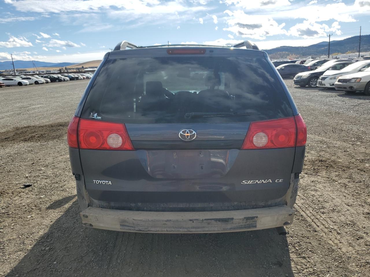 2007 Toyota Sienna VIN 5TDZK23C47S026305 Copart auction photo, front end / rear end damage thumbnail 6