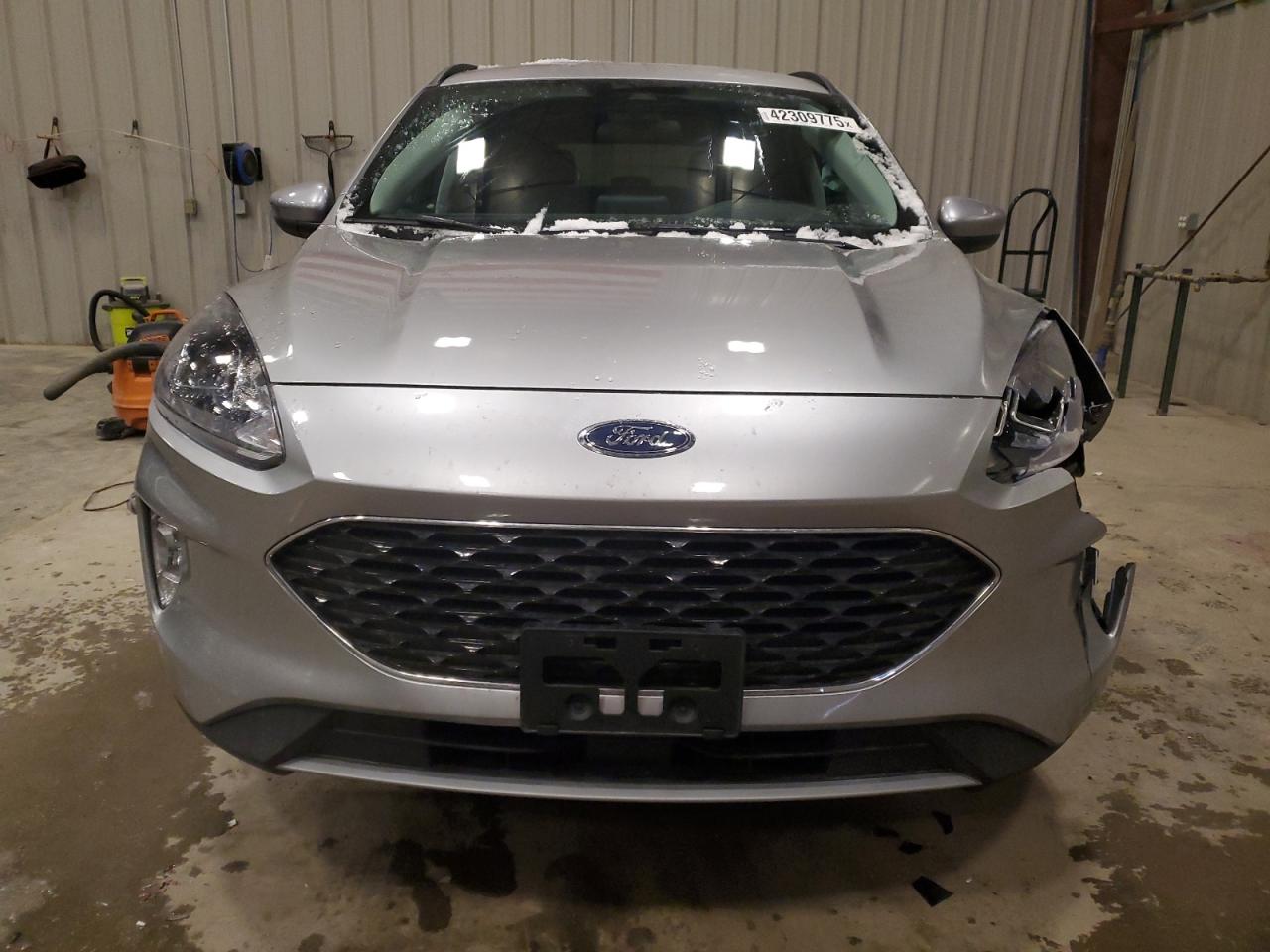2021 Ford Escape VIN 1FMCU9H65MUA07907 Copart auction photo, front end / side damage thumbnail 5