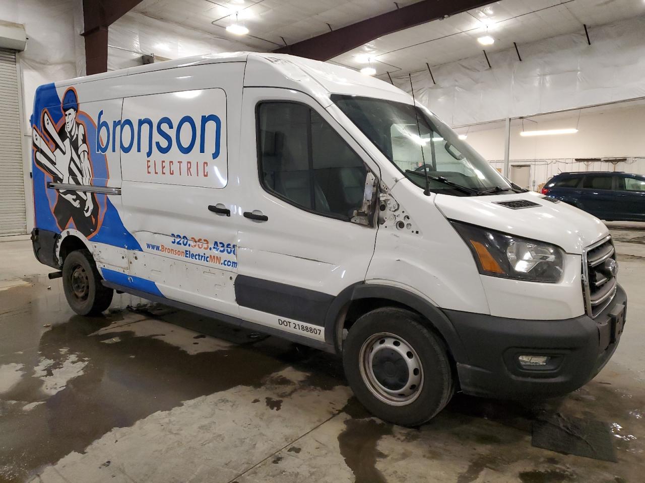 2020 Ford Transit VIN 1FTBR1C80LKA44661 Copart auction photo, side / top/roof damage thumbnail 4