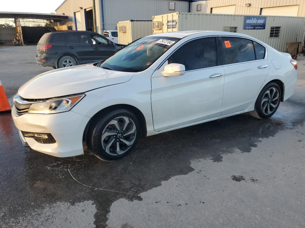2017 Honda Accord VIN 1HGCR2F74HA087203