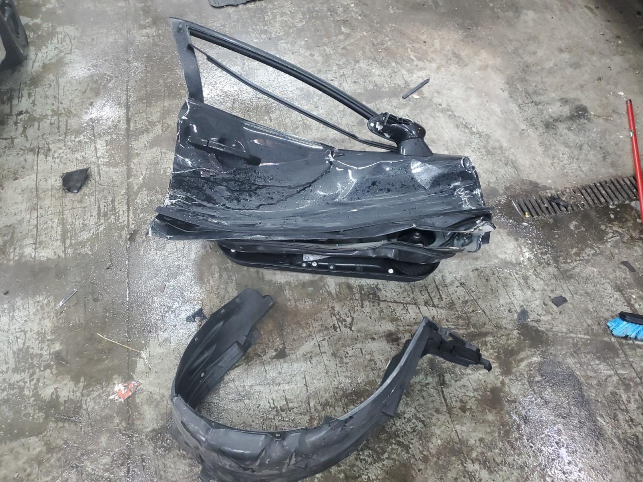2009 Honda Civic VIN 2HGFA16669H324671 Copart auction photo, side / front end damage thumbnail 12
