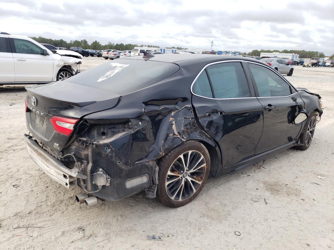 2018 Toyota Camry VIN 4T1B11HK9JU063606 Copart auction photo, all over damage thumbnail 3