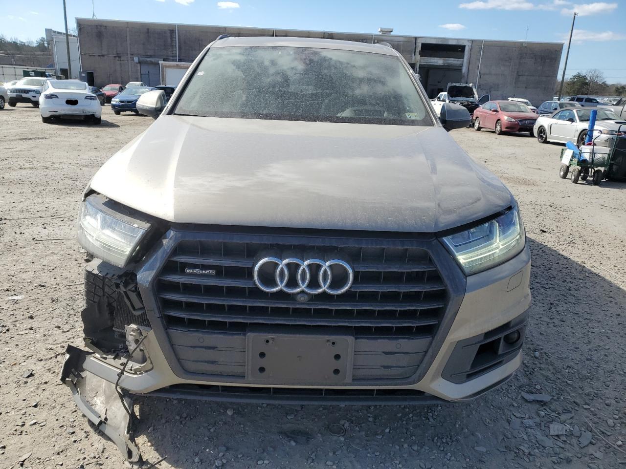 2017 Audi Q7 VIN WA1VAAF72HD052984 Copart auction photo, front end / side damage thumbnail 5