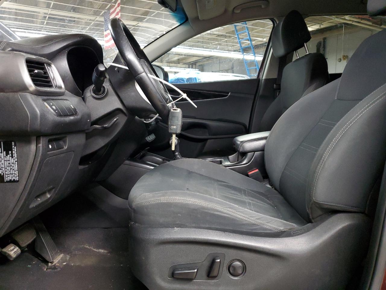 2017 KIA Sorento VIN 5XYPGDA30HG294404 Copart auction photo, minor dent/scratches damage thumbnail 7