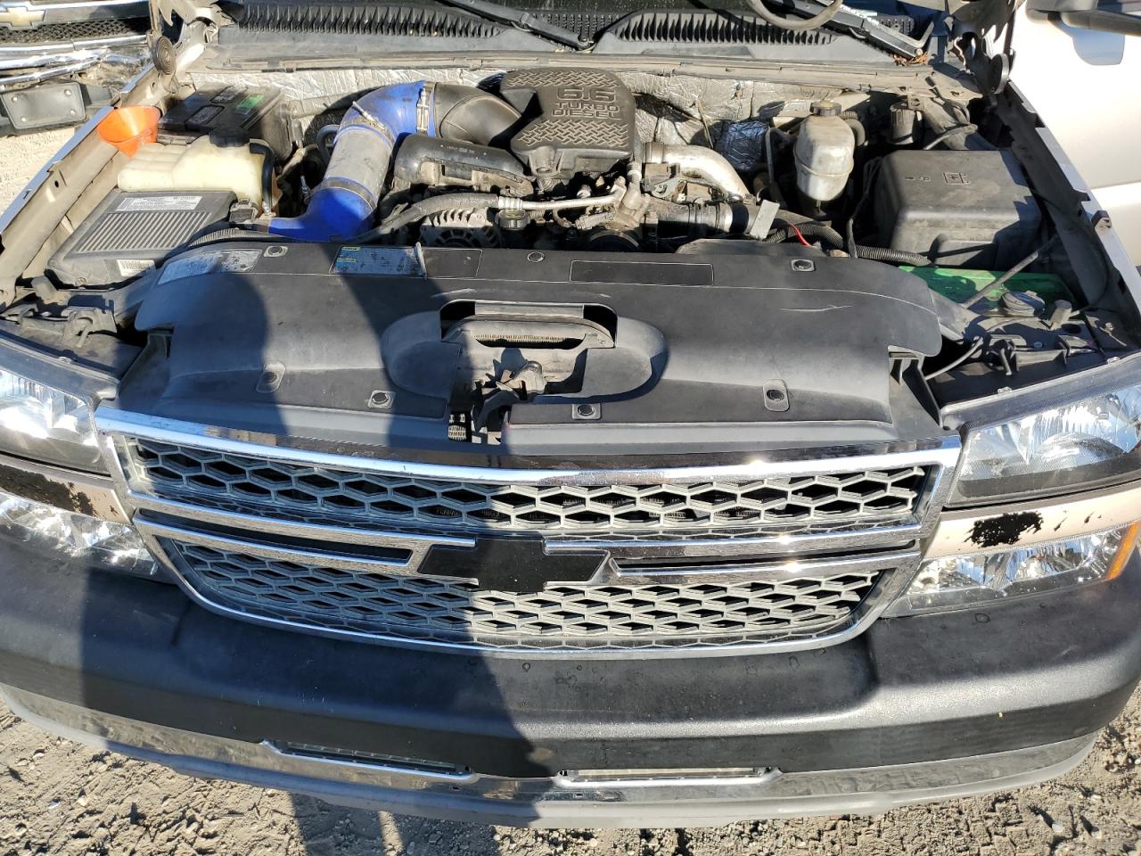 2005 Chevrolet Silverado VIN 1GCHK232X5F960484 Copart auction photo, burn - interior damage thumbnail 11