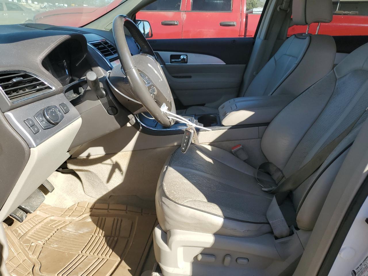 2011 Lincoln MKX VIN 2LMDJ6JK0BBJ30816 Copart auction photo, front end damage thumbnail 7