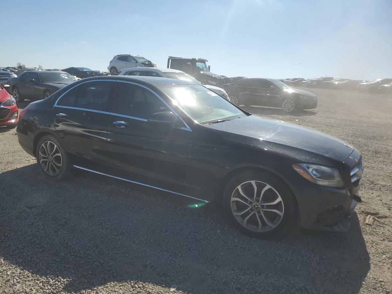 2018 Mercedes-Benz C-klasse VIN 55SWF4JB7JU249204 Copart auction photo, front end / minor dent/scratches damage thumbnail 4