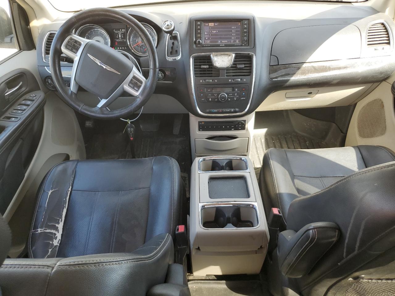 2012 Chrysler Town & Country VIN 2C4RC1CG1CR273391 Copart auction photo, front end / side damage thumbnail 8