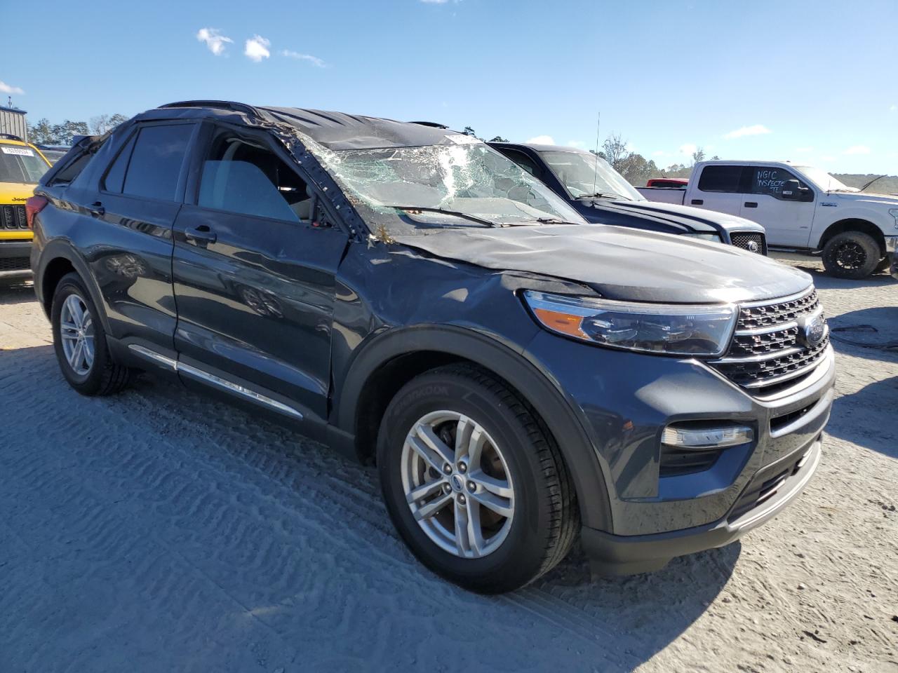 2022 Ford Explorer VIN 1FMSK7DH8NGA71789 Copart auction photo, top/roof damage thumbnail 4