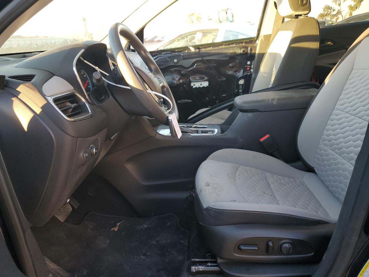 2020 Chevrolet Equinox VIN 3GNAXFEV3LS584907 Copart auction photo, all over damage thumbnail 7