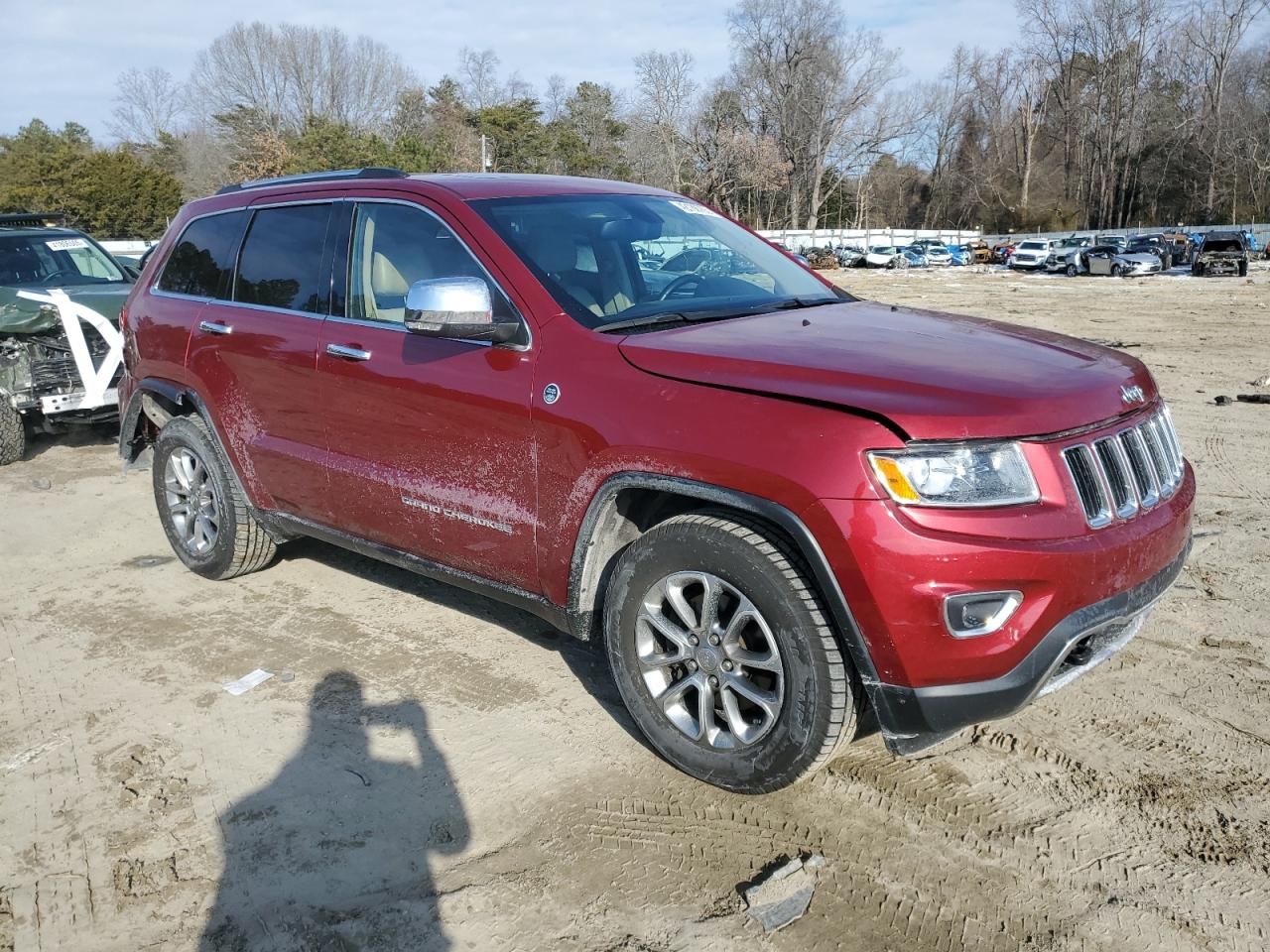 2015 Jeep Grand Cherokee VIN 1C4RJFBG7FC611636 Copart auction photo, rear end damage thumbnail 4