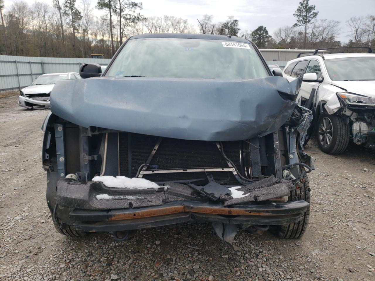 2010 Chevrolet Suburban VIN 1GNUKHE31AR246508 Copart auction photo, front end / side damage thumbnail 5