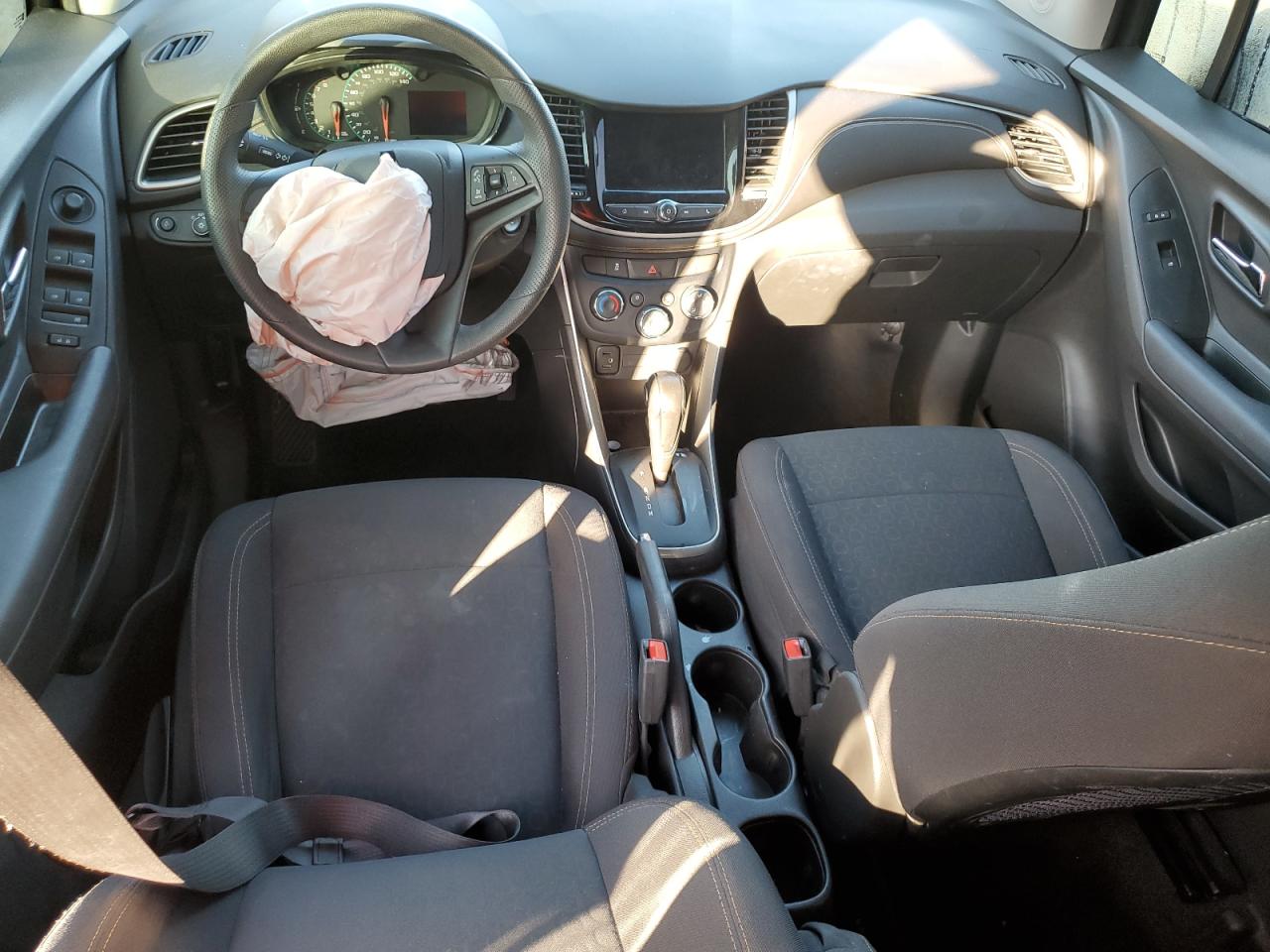 2020 Chevrolet Trax VIN 3GNCJKSBXLL289939 Copart auction photo, front end damage thumbnail 8