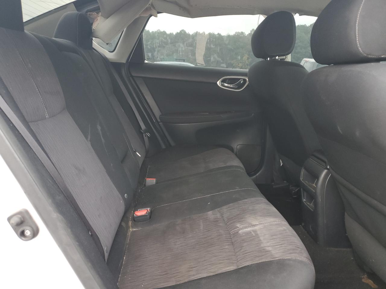 2015 Nissan Sentra VIN 3N1AB7AP4FL635613 Copart auction photo, side / rear end damage thumbnail 10