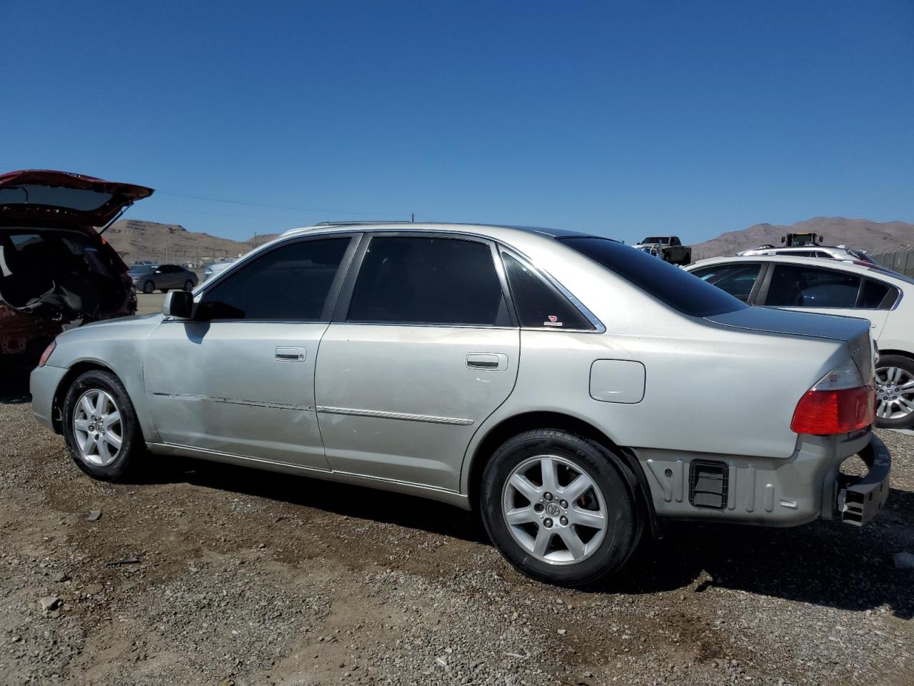 2003 Toyota Avalon VIN 4T1BF28B33U325565 Copart auction photo, rear end damage thumbnail 2