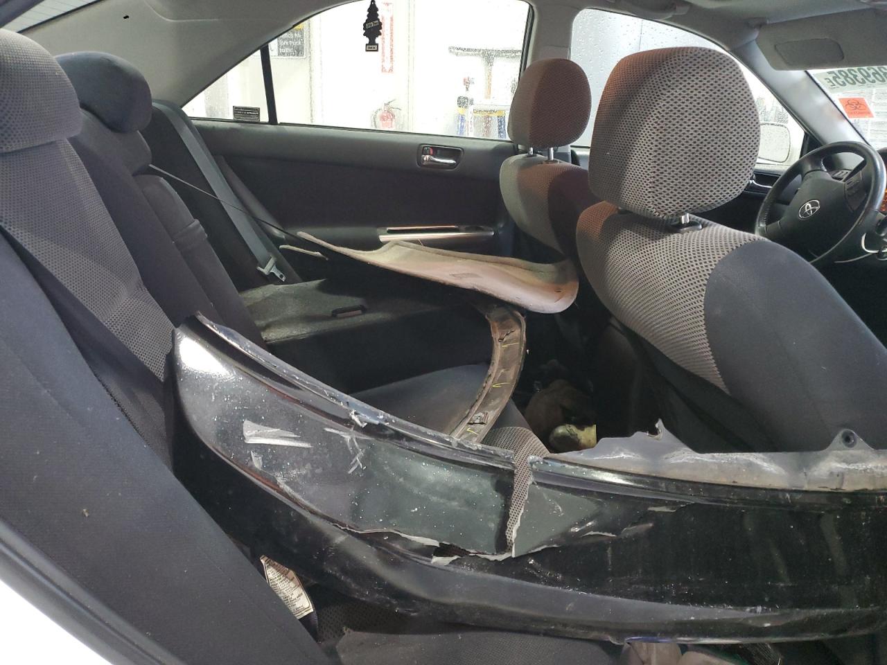 2005 Toyota Camry VIN 4T1BA32K05U506090 Copart auction photo, front end / undercarriage damage thumbnail 10