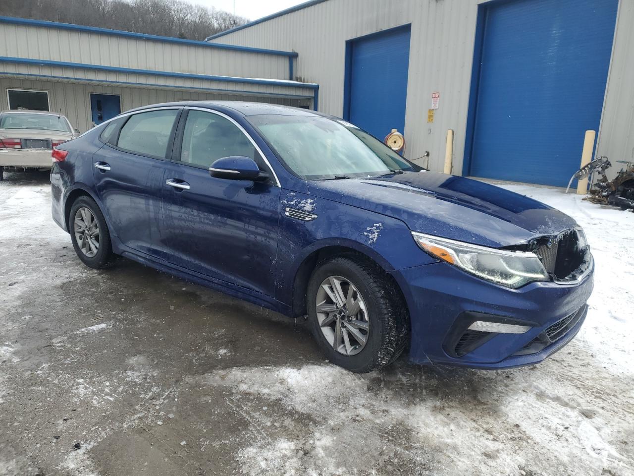 2019 KIA Optima VIN 5XXGT4L33KG289959 Copart auction photo, front end damage thumbnail 4