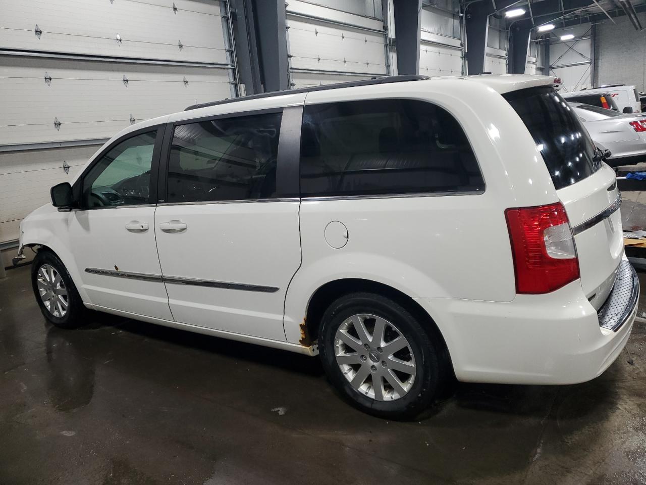 2013 Chrysler Town & Country VIN 2C4RC1BG0DR720554 Copart auction photo, front end damage thumbnail 2