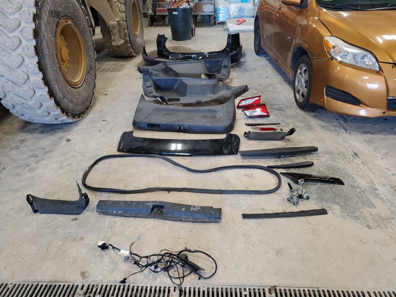 2019 Chevrolet Equinox VIN 2GNAXKEV4K6209114 Copart auction photo, rear end damage thumbnail 13