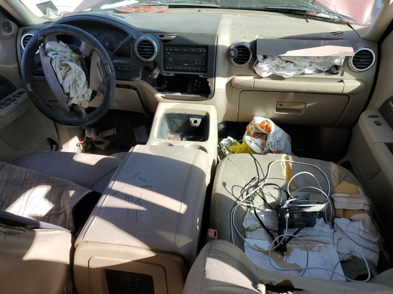 2004 Ford Expedition VIN 1FMPU18L94LB84278 Copart auction photo, all over damage thumbnail 8