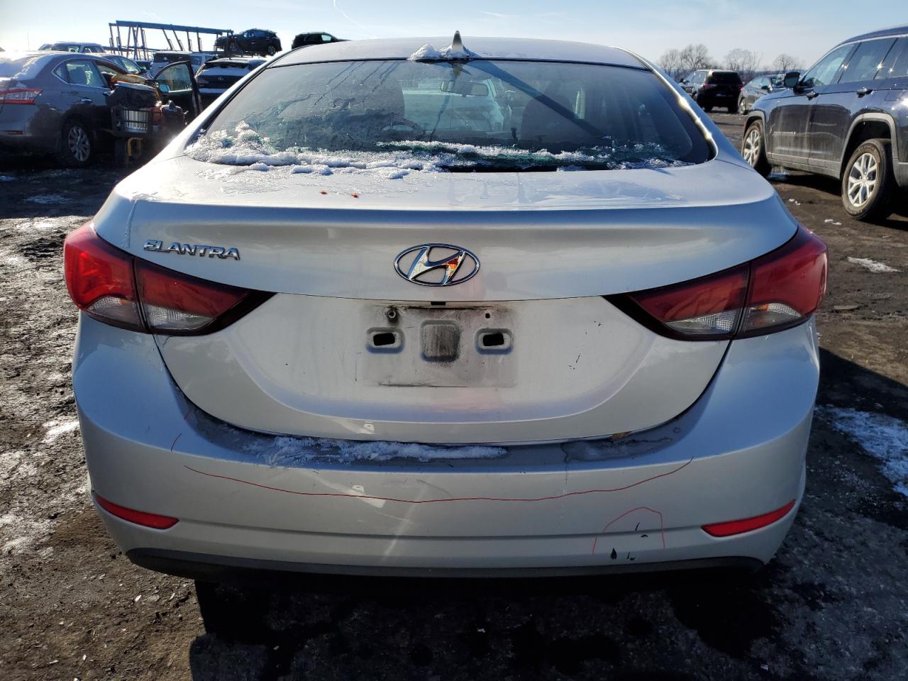 2015 Hyundai Elantra VIN 5NPDH4AE6FH618365 Copart auction photo, front end / side damage thumbnail 6