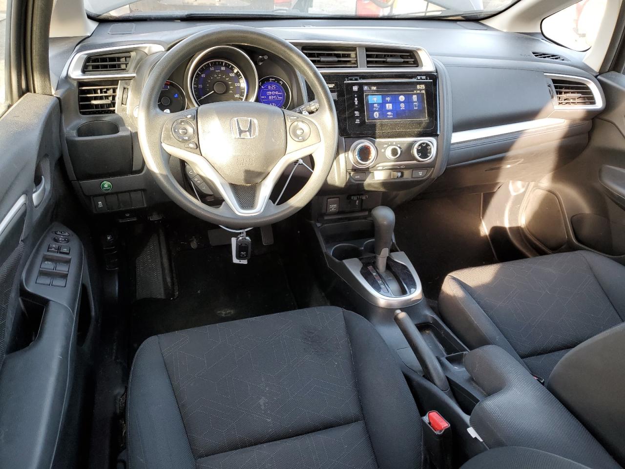 2015 Honda Fit VIN 3HGGK5H86FM731653 Copart auction photo, rear end / minor dent/scratches damage thumbnail 8